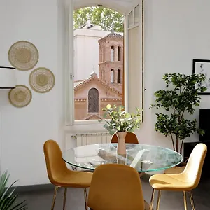 Apartment Tiberina, Rome